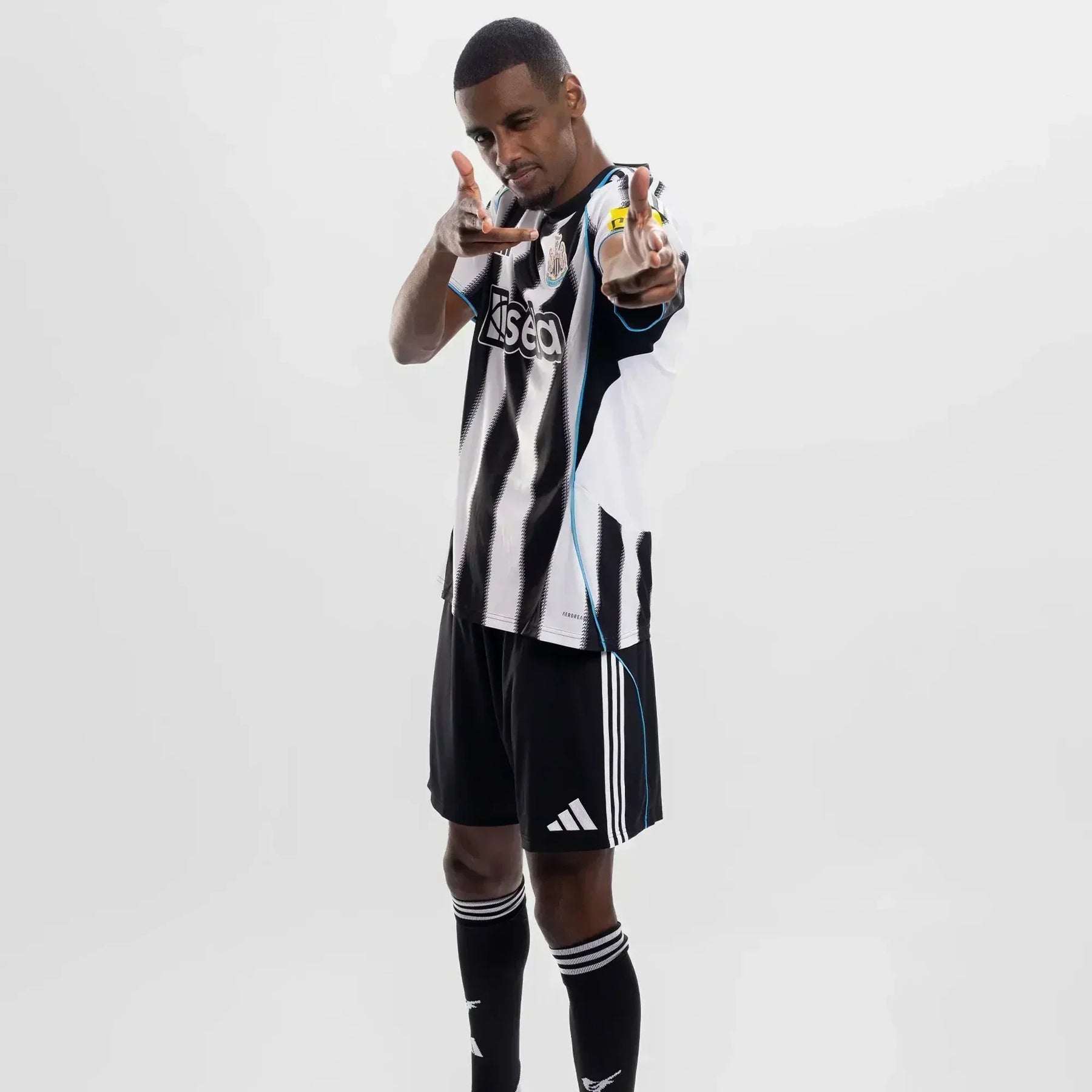 Camisa Adidas Newcastle 2025/26 I Torcedor